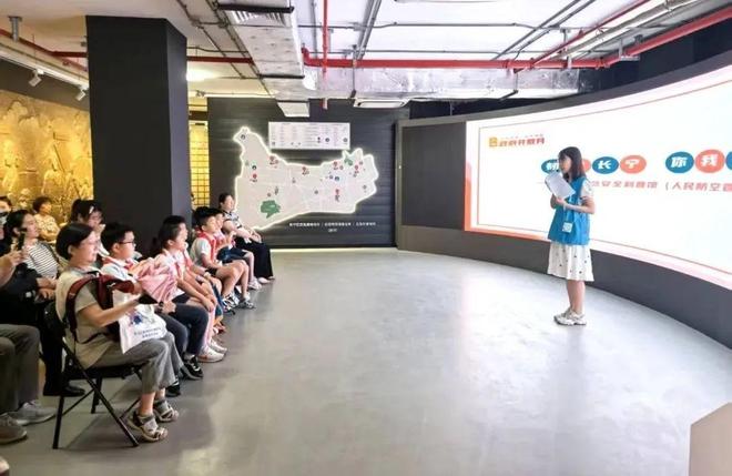 必赢中国官方网站走进科普馆他们“沉浸式”学习应急技能→(图2)