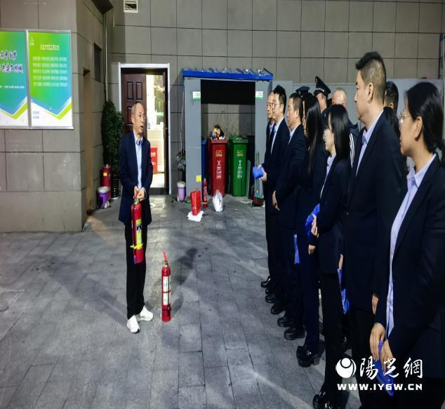 陕西农信安康农商银行开展机关大楼应急逃生演练(图1)