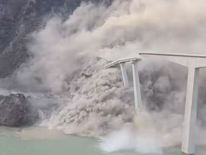 四川BWIN一座特大桥垮塌今年1月才合拢还没通车就塌了！咋回事？(图7)