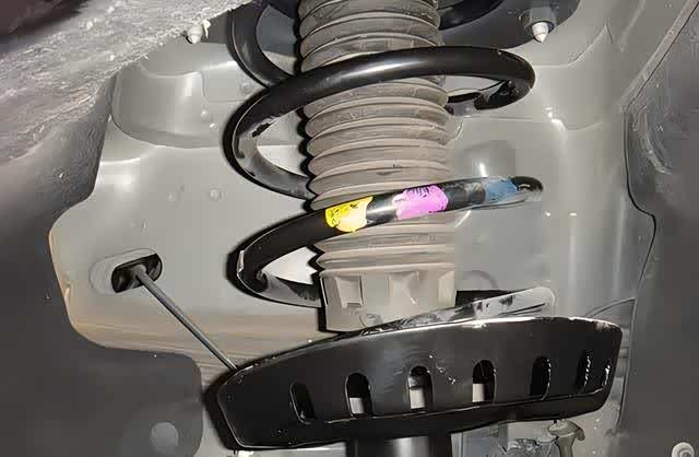 国产“空气悬浮术”：12寸高速固晶机稳如泰山的秘密武器！(图1)