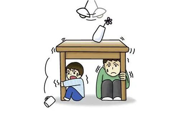 韩城市应急管理局地震监测服务中心走进幼儿园开展地震应急疏散演练(图1)