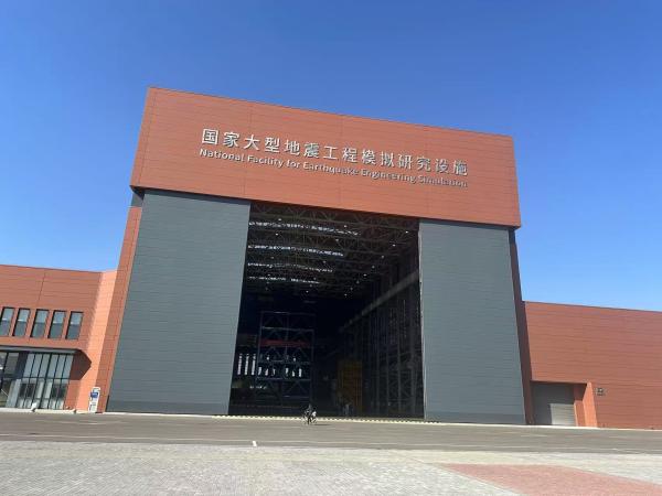 阻尼必赢中国弹簧减震器对工作环境有很强的适应性(图1)