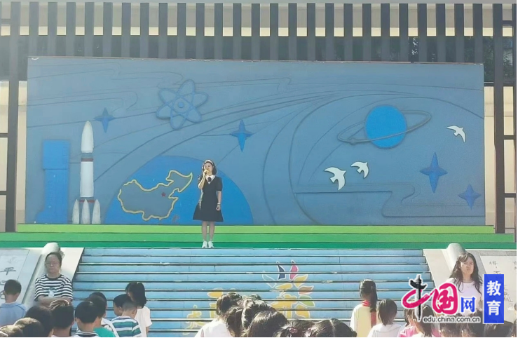 筑牢安全防线守护校园平安 宜宾航天小学开展9月防震应急疏散演练(图3)