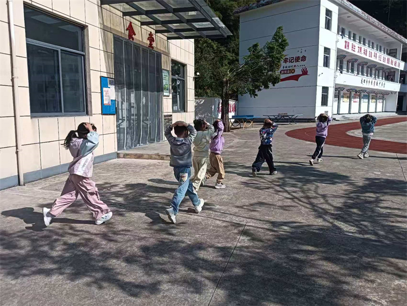 咸宁市资建领域岁末年初安全防范视频会召开(图1)