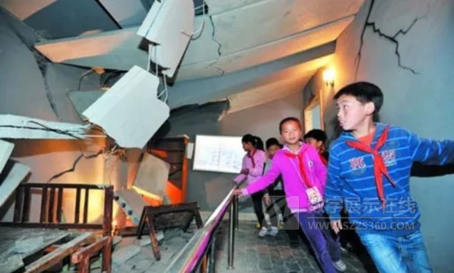 伊犁州霍城县开展地震“双盲”应急演练(图1)